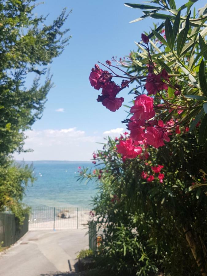 Casa Di Ludovica Apartment Manerba del Garda Bagian luar foto